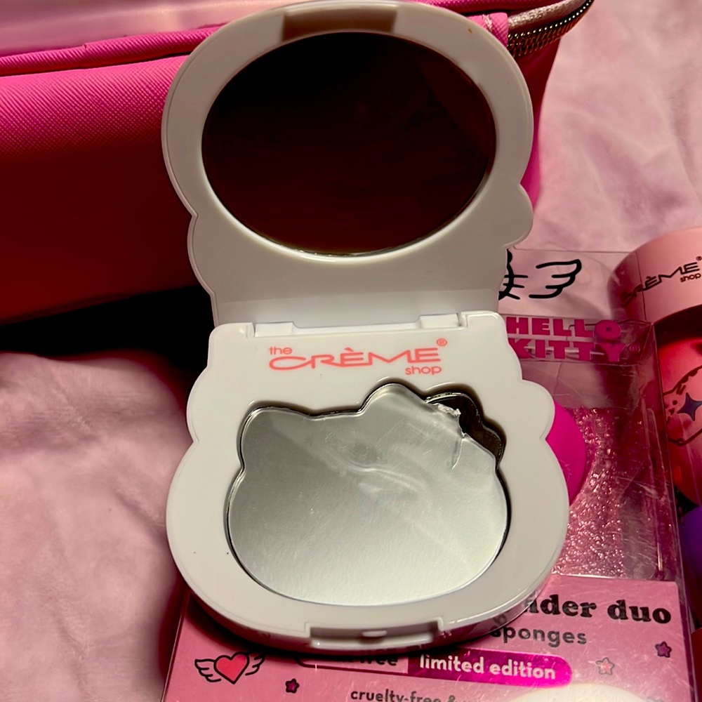 Hello kitty bundle - Picture 5 of 7